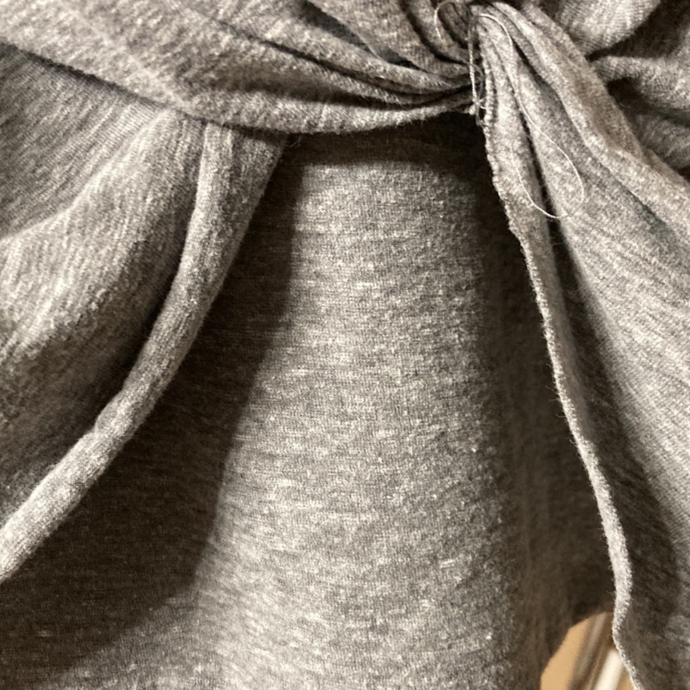 Umgee twist front blouse size small gray - Picture 3 of 3